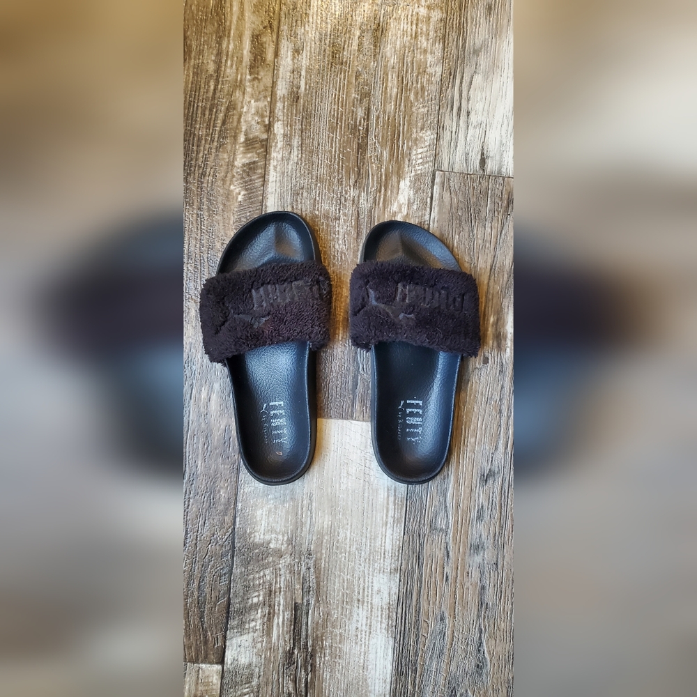 Puma Fenty Slides (size 7)